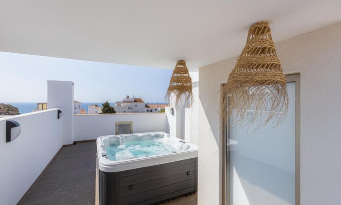 Burgau Apartment | Burgau Village and Sea