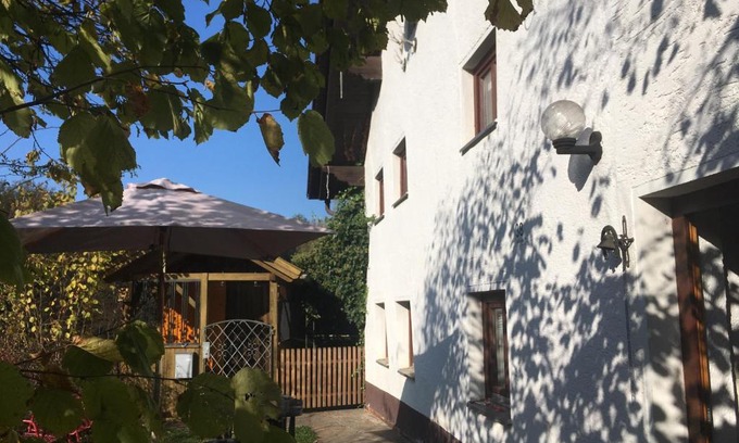 Iggensbach House | Burgruine Schöllnstein