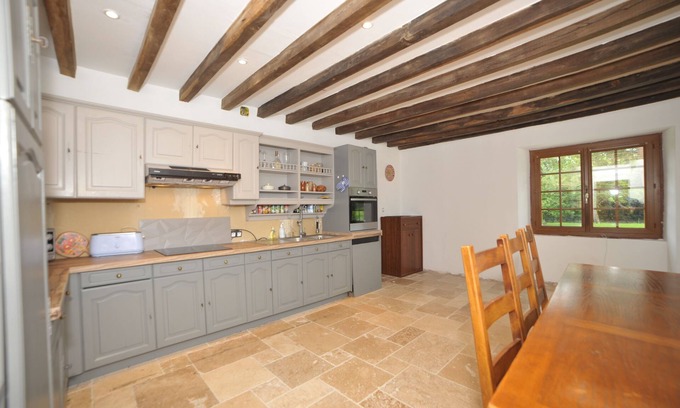 Cudot House | Burgundy farmhouse 300m2, 7 bedrooms, 6 bathrooms, garden and protected pond