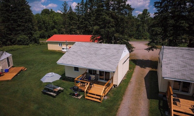 Magnetawan Cabin | Burk's Falls Beach #4 - Maijac Resort & Marina