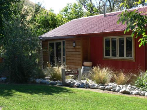 Lowburn House | Burn Cottage Retreat