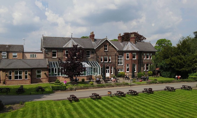 York Hotel | Burn Hall Hotel