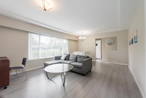 Burnaby House | Burnaby Metrotown 3 bedroom upstairs