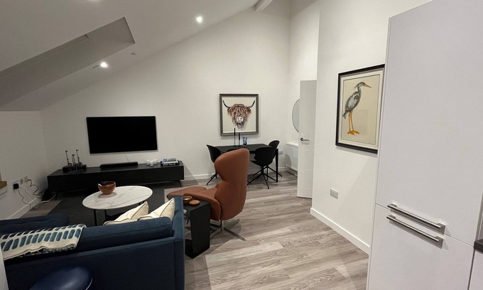Burntisland Apartment | Burntisland, new-build luxury Penthouse apartment building. 5 minutes from golf.