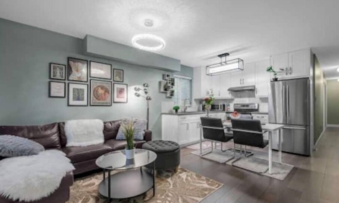 Coquitlam House | Burquitlam Executive 2 BR Suite with beautiful view