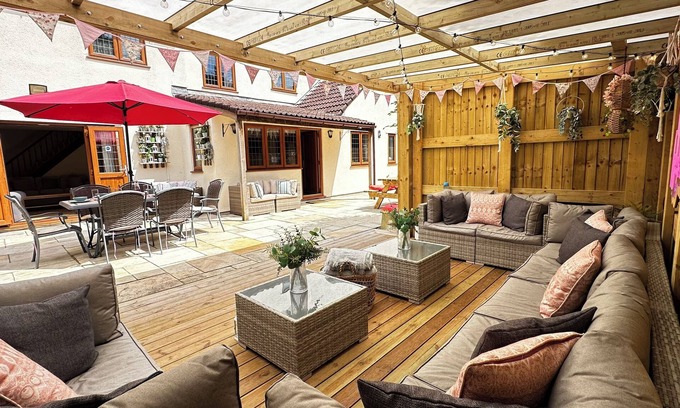 Emersons Green Other | Bury Hill Farm, Winterbourne, Beautiful Countryside Views, 15 min to Bristol