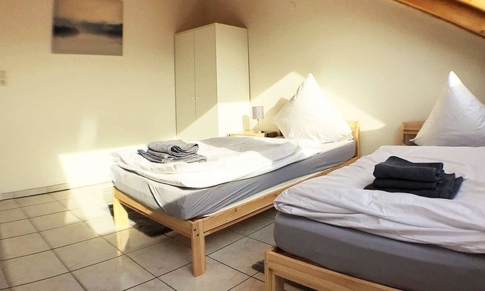 Busingen am Hochrhein Apartment | BÜS02 three room apartment with kitchen and wifi