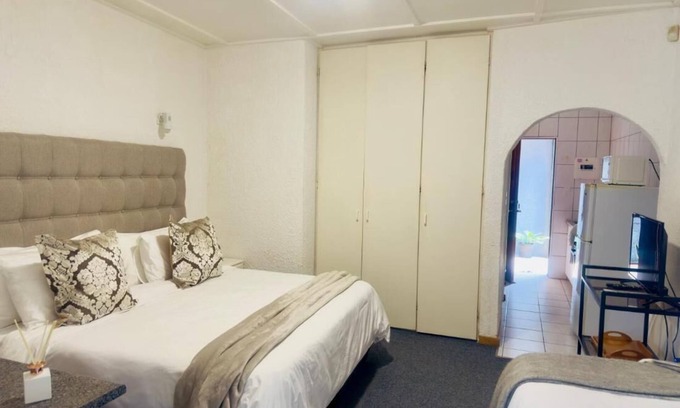 White River Ski Chalet | Busa House - Triple Room