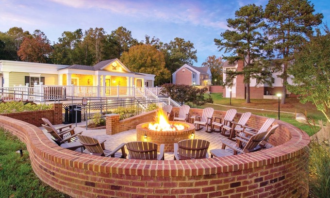 Williamsburg Apartment | Busch Gardens, Waterpark, Wyndham Patriot's