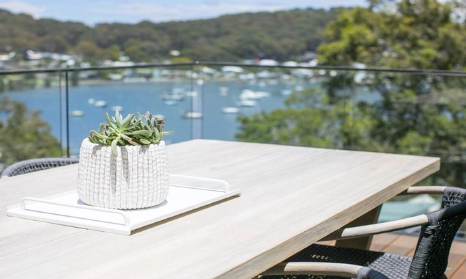 Hardys Bay House | Bush Retreat with Bayviews at Pretty Beach