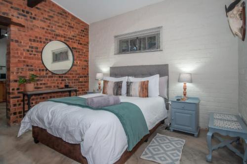 Pretoria Apartment | Bushbaby Cottage in Hartbeespoort