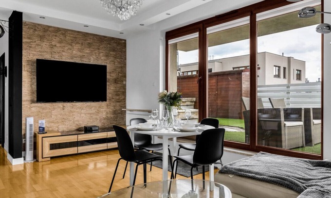 Bielany Apartment | Business Apartments - 49m2 Terrace, Parking, Metro by Rentujemy
