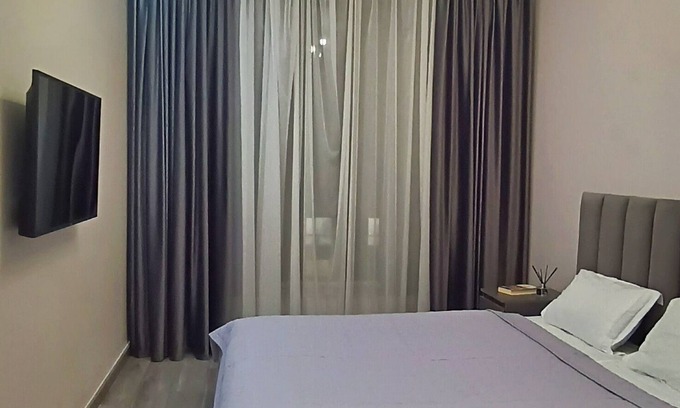 Almaty Apartment | Business-Class Comfort in Central Almaty – Stylish Apartmentn