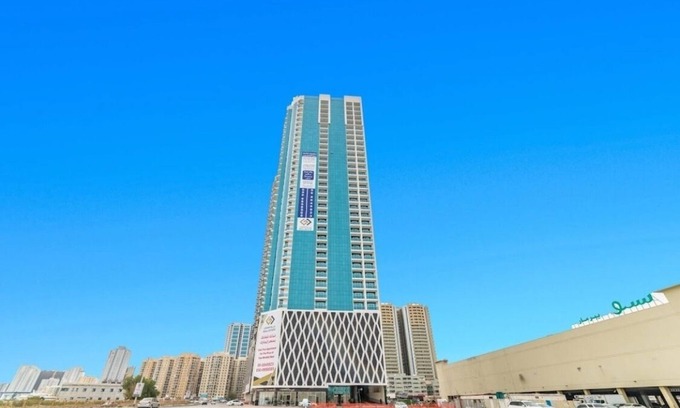Ajman Apartment | Business Double Room with Gym Access