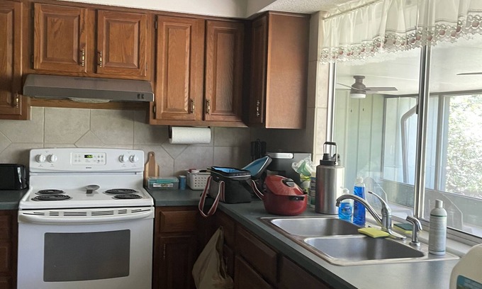 Southside Apartment | Business suite on lake +hi speed wi-fi + garage - all private