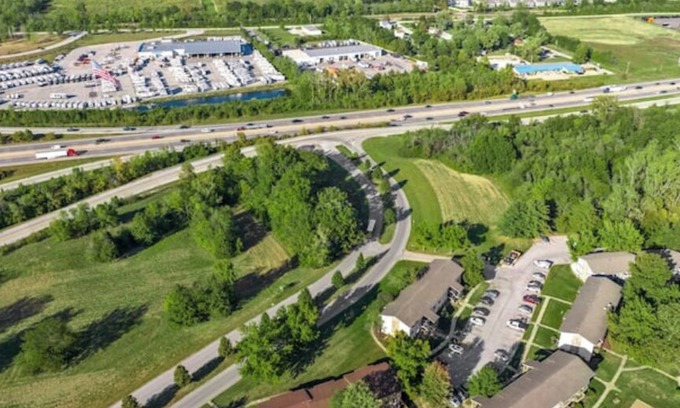 Lake St Louis Condo | Business-Traveler Friendly 2-bedroom condo in fantastic Lake Saint Louis