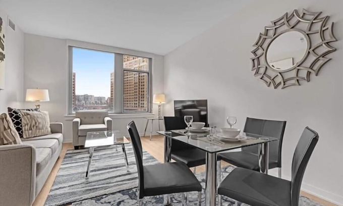 Crystal City Apartment | Business Traveler Friendly 2 BR Bal | Pool+Gym