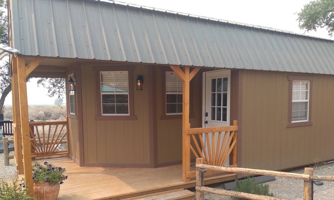 Imlay Cabin | Butch Cassidy, sleeps 4, 5 with a roll away, and has a detached private bathroom