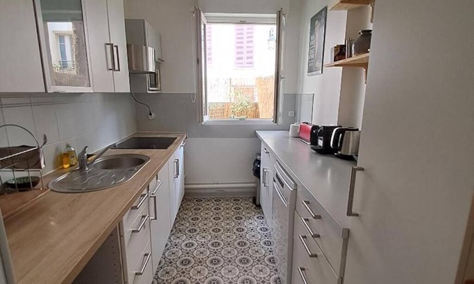 Butte-aux-Cailles Apartment | Butte aux Cailles - Place Ditalie. Appartement Avec Grande Terrasse Jardin !