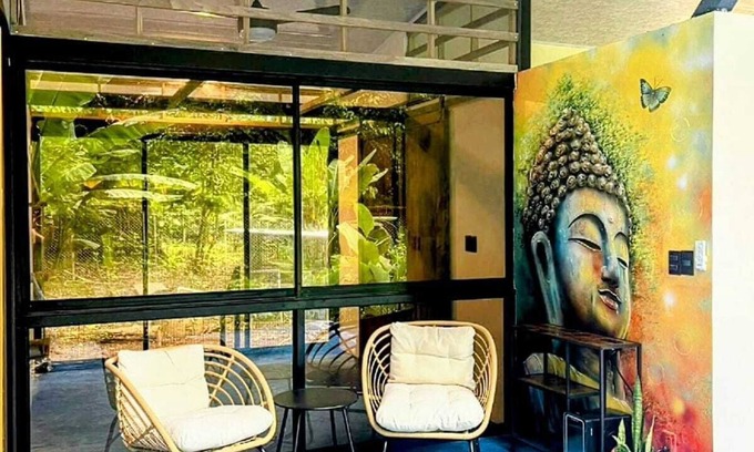 Puerto Viejo de Talamanca Villa | Butterfly Buddha Bungalow in the Playa Negra Jungle