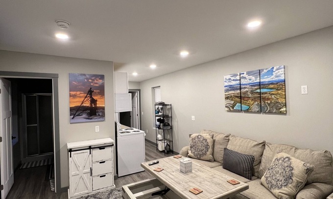 Butte House | Butte, MT! Gorgeous little home, fitted for all your needs!