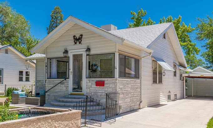Grand Junction House | Butterfly: Bright Bungalow Near CMU & Parks