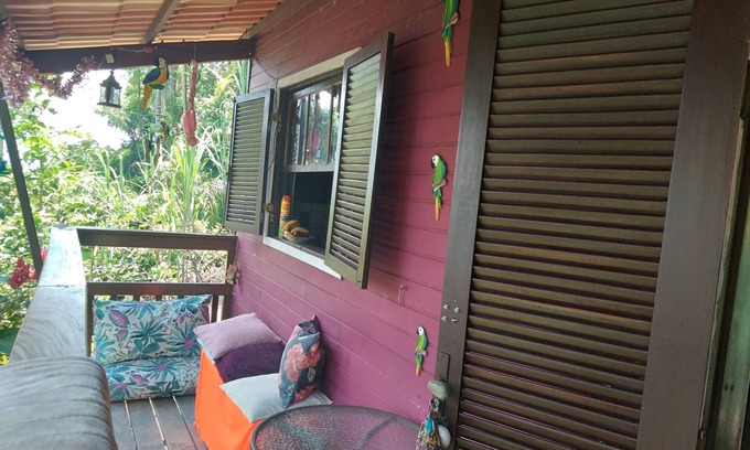 Ilha Grande Ski Chalet | Butterfly landing house