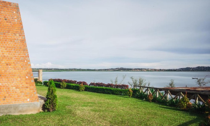 Entebbe Cabin | Buvi Lodge Limited