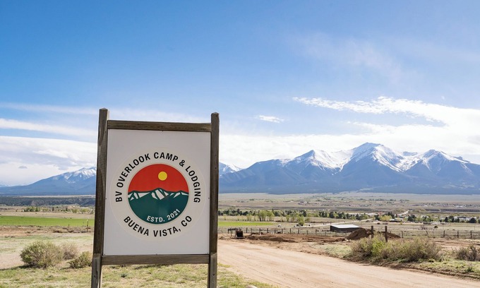 Buena Vista RV Rental | BV Overlook Camp & Lodging