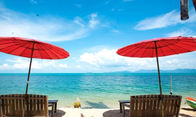 Bang Po Resort | By Beach Resort