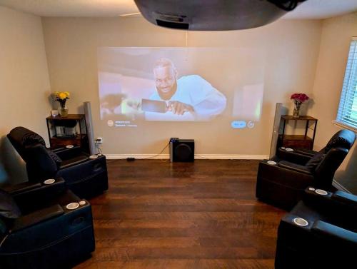 Houston House | By Popular Demand - Houston