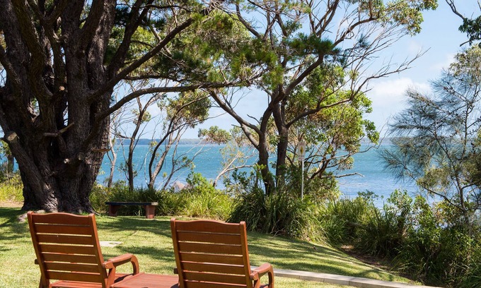 Sanctuary Point Bed & Breakfast | BY THE BEACH B&B SELF CONTAINED APARTMENTS - BEACH FRONT - ROMANTIC GETAWAYS