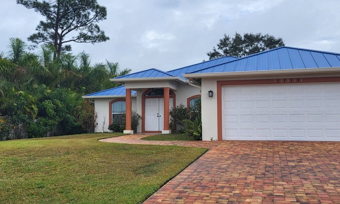 Port Saint Lucie House | By the Pond