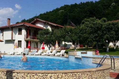 Balkanets Hotel | By the River Hotel Complex