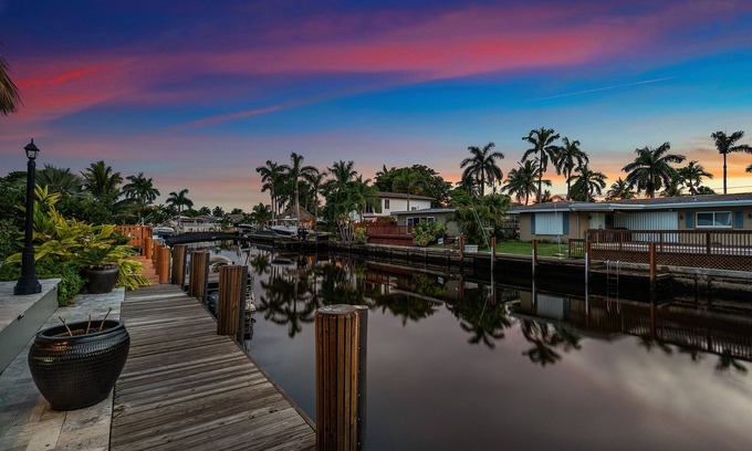 Garden Isles House | BY THE SEA VACATION VILLAS SERENITY-3 BED WATERFRONT/POOL/SPA