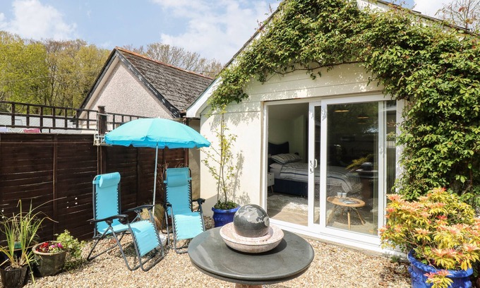 Illogan Cottage | BYGHAN THORNTON, pet friendly, character holiday cottage in Illogan