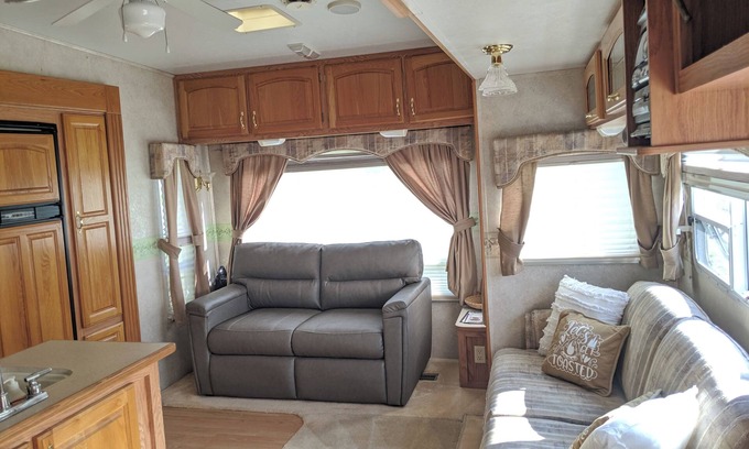 New Market House | BYO Happy Camper