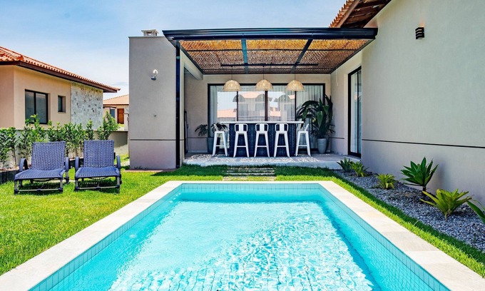 Marina House | Bz94 House with Arete pool and JET ramp! 5 suites