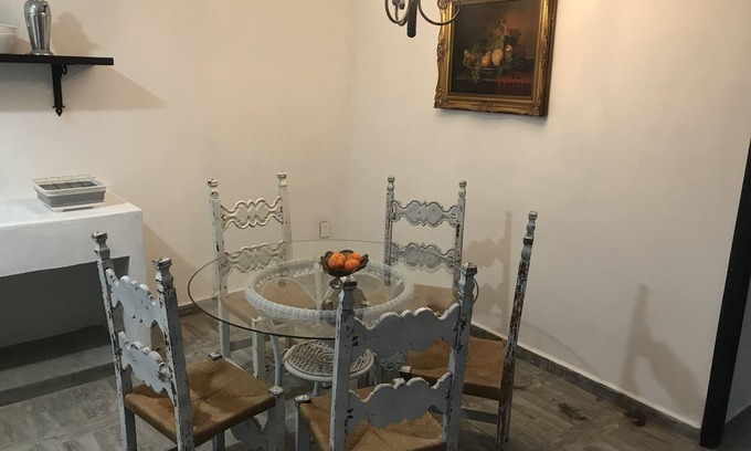 Colonia San Antonio Apartment | Céntrico departamento/zona de restaurantes