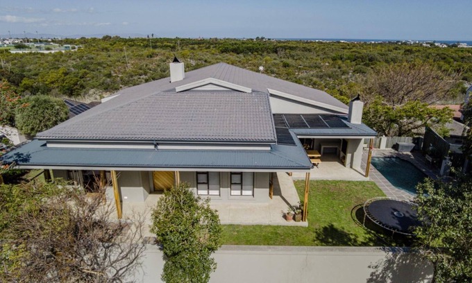 Onrus House | C'est La-Vie Villa in Onrus