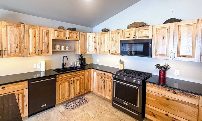Marenisco House | C's Little Acre - Lake Gogebic ~ Newly Renovated!