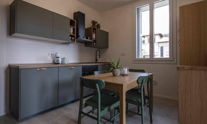 Gavirate Apartment | CA ’DEL RE’ SCARTOZZ Riva dei Bruti