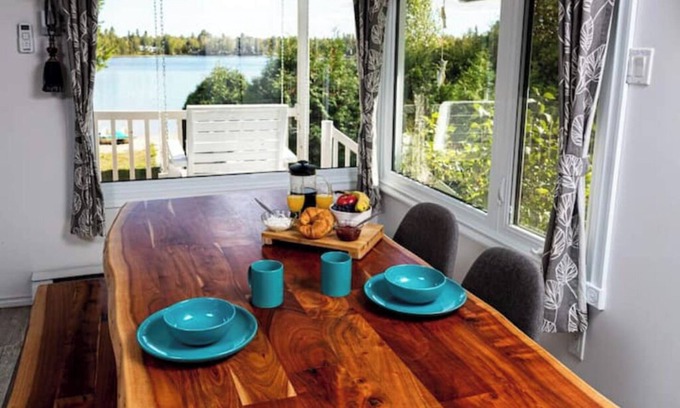 L'Ascension-de-Notre-Seigneur Ski Chalet | The Lac Rose oasis