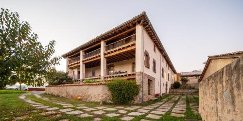 Sant Pere de Torello House | Ca la Masovera - Mas Vinyoles Natura