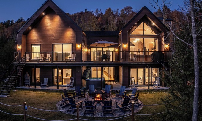 Saint Come Ski Chalet | Luxury Lakefront Chalet-6 BR-3 BATH-SPA