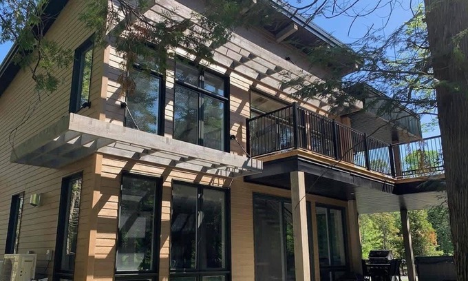 Stanstead Township Ski Chalet | Access to Lake Memphremagog - Spa - Céleste