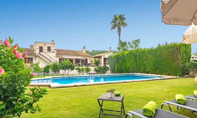 Selva House | CA NA ROSA (DE SELVA) - Apartment with private pool and garden near the mountains. Free Wi