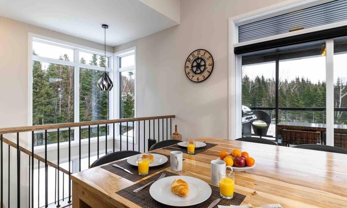 Petite-Riviere-Saint-Francois Ski Chalet | Chalet Bleu 6 | Summer Retreat with Scenic Views