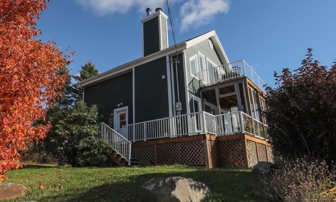 Petite-Riviere-Saint-Francois Condo | Condo 14H: Upper Floor, River View & BBQ
