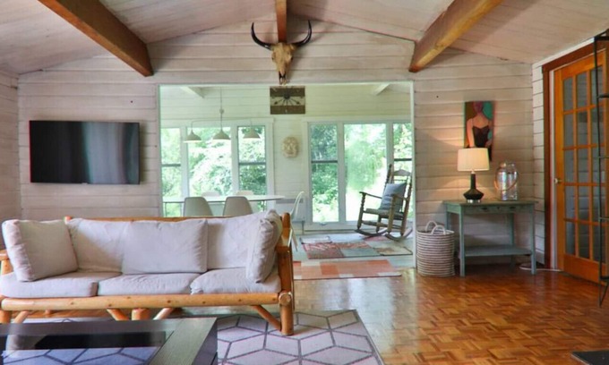 Saint-Georges-de-Clarenceville Cabin | Jumanji à Noyan, Montérégie